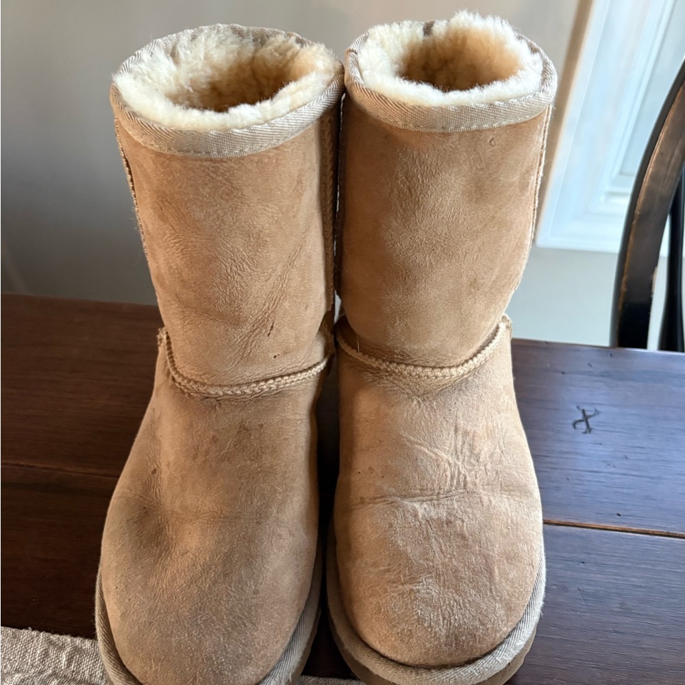 Ugg Boots SZ 7 Sand
